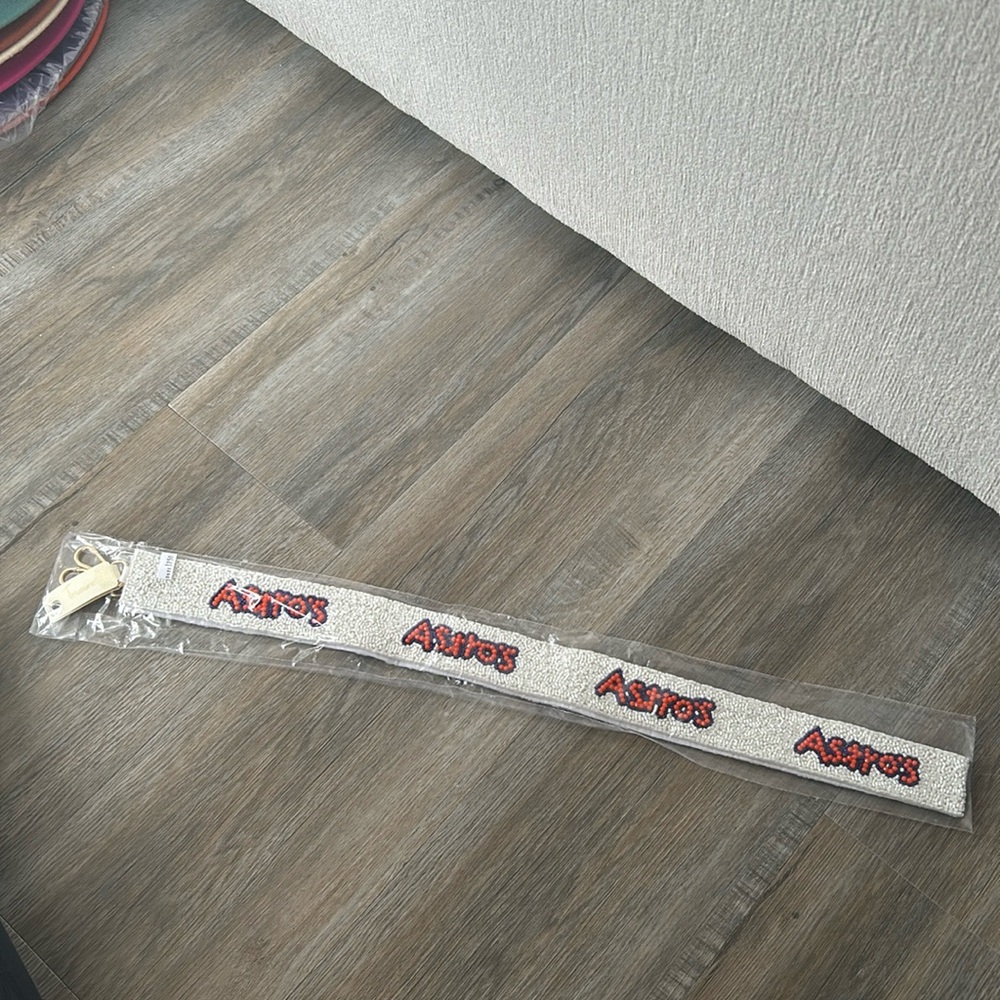 Astro’s Beaded Strap